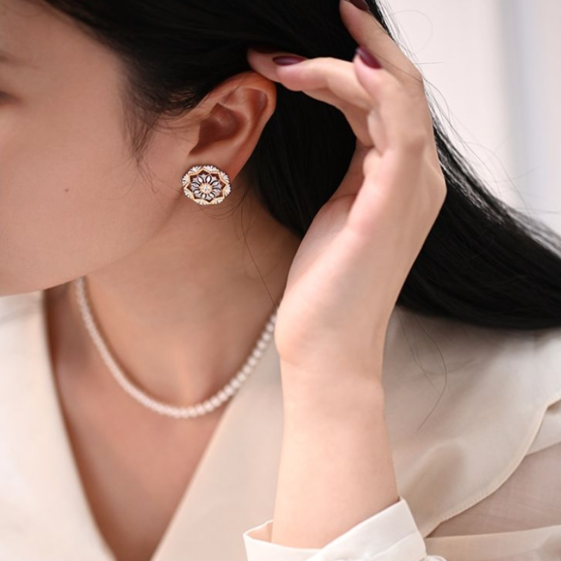 Women Formal Event Wear - Fashion Elegant Style Earrings Exquisite Banquet