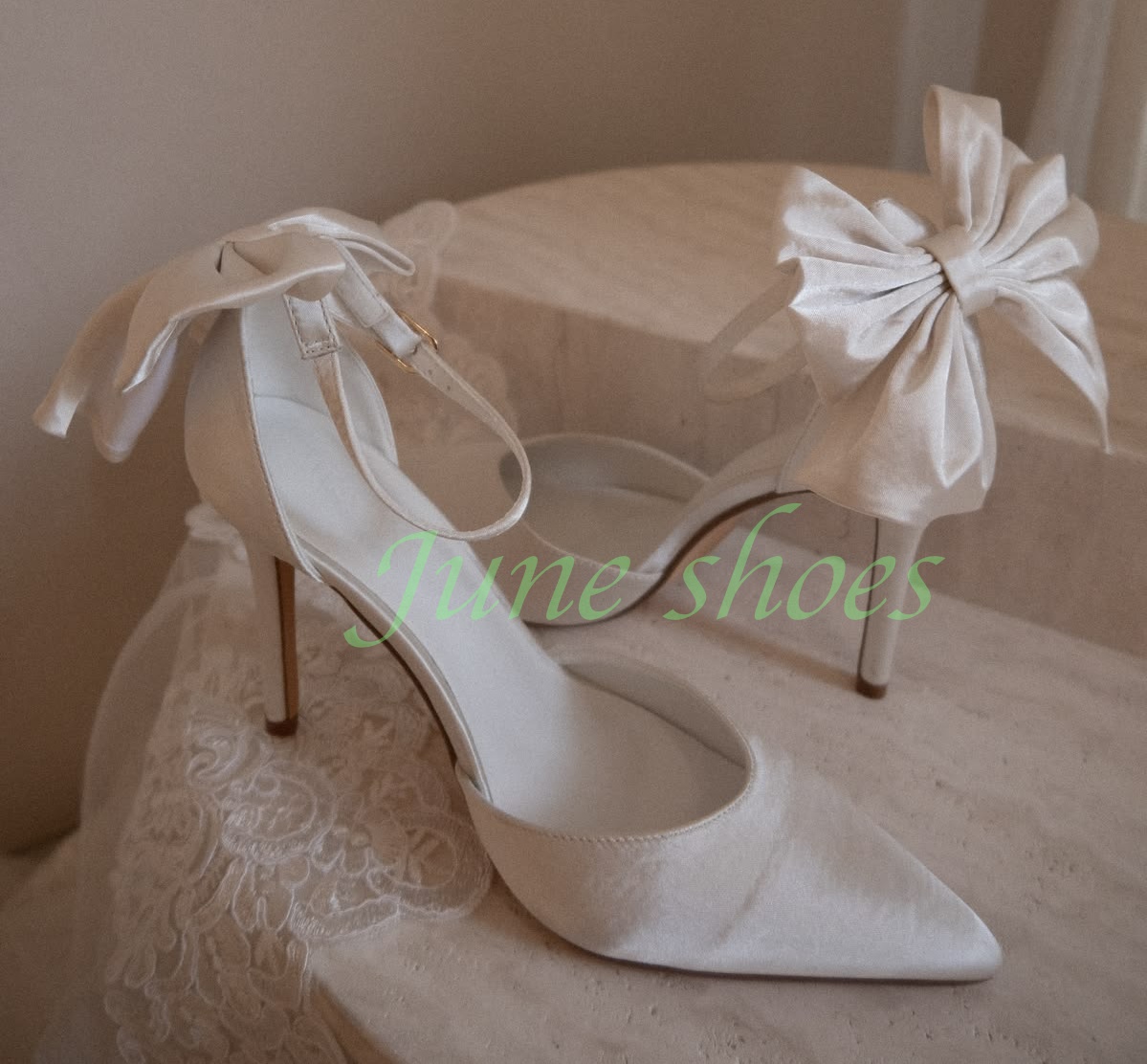 Women Ivory Satin Pointed Toe  - Slingback Heel Formal ulasan dan harga